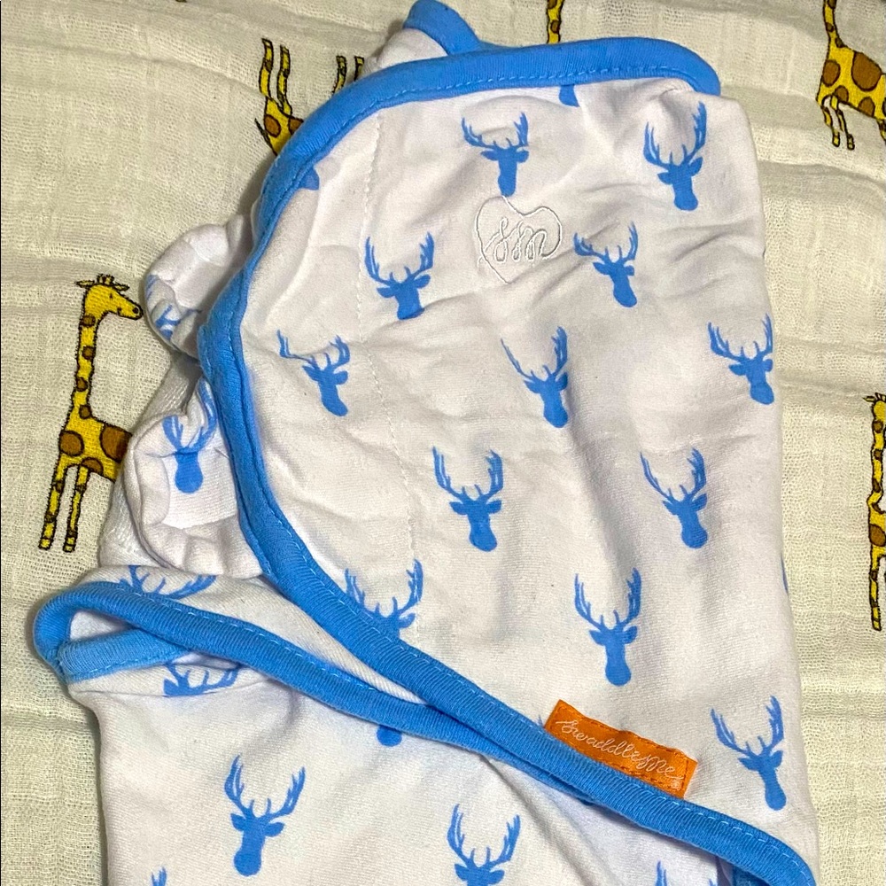 (3) Swaddle Me